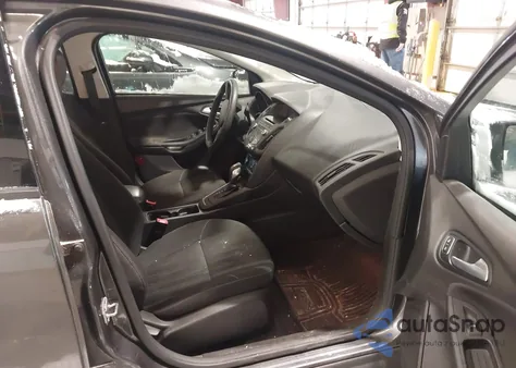 2016 Ford Focus Se z USA, uszkodzony, nr VIN 1FADP3F20GL329626